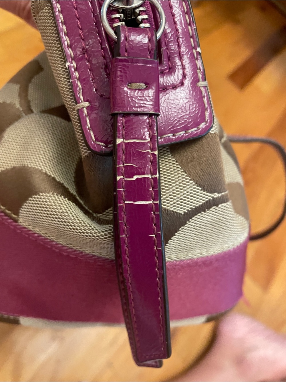 Vintage Coach Monogram Signature C Shoulder Bag. Magenta Pink /Tan. - Picture 16 of 16